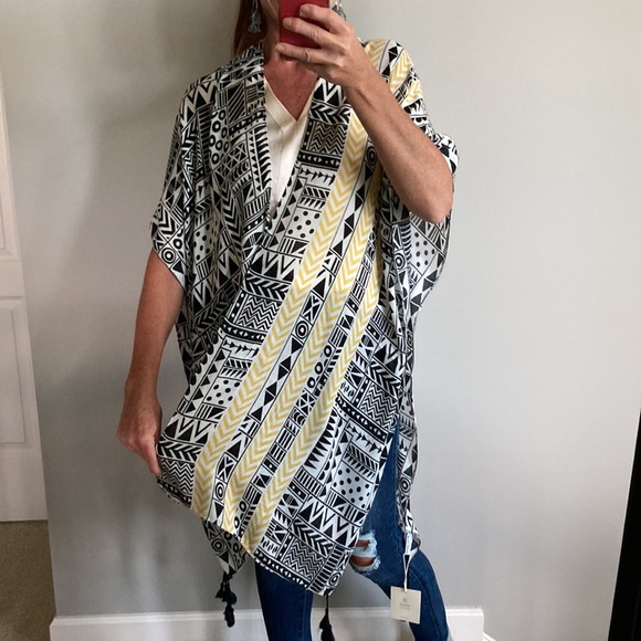 Geo Print Boho Kimono - Picture 6 of 10